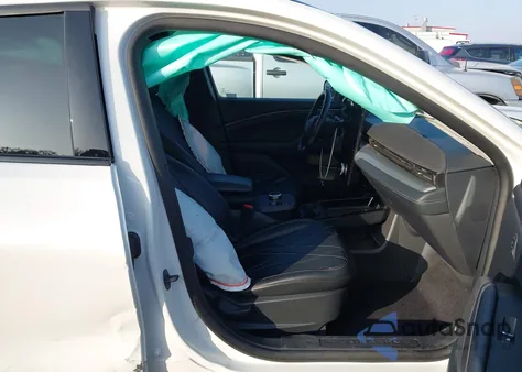 2023 Ford Mustang Mach-E Select z USA, uszkodzony, nr VIN 3FMTK1R40PMA77411